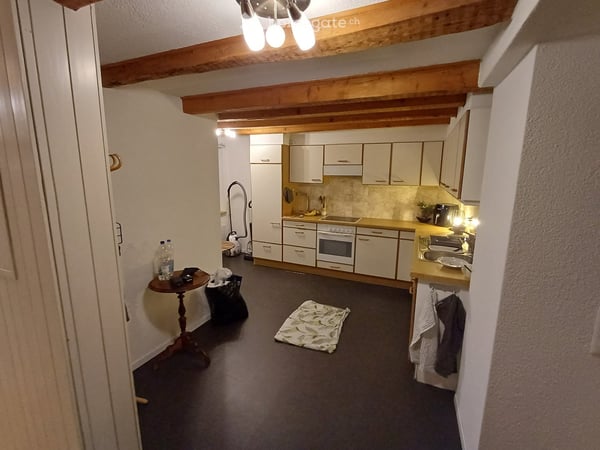 Charmante 3.5-Zimmer-Altbauwohnung in Glarus – ab sofort verfügbar 4