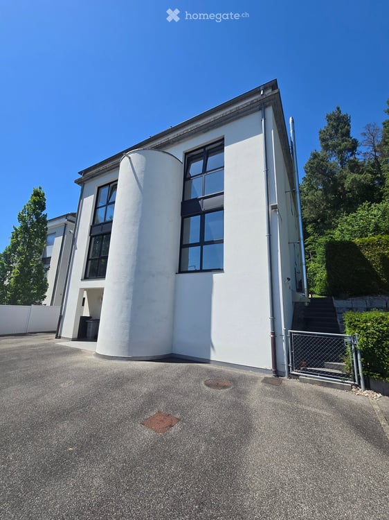 Modernes Einfamilienhaus mit Swimmingpool in Bettlach 20