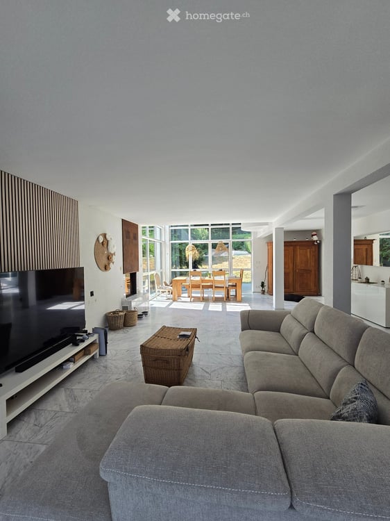 Modernes Einfamilienhaus mit Swimmingpool in Bettlach 3