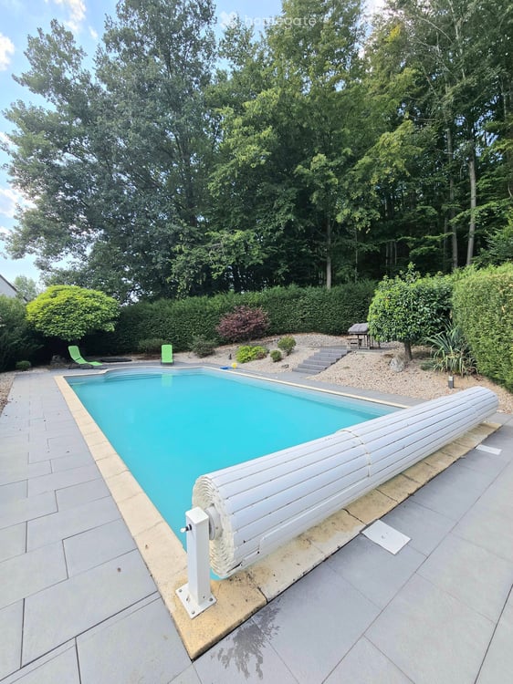 Modernes Einfamilienhaus mit Swimmingpool in Bettlach 2