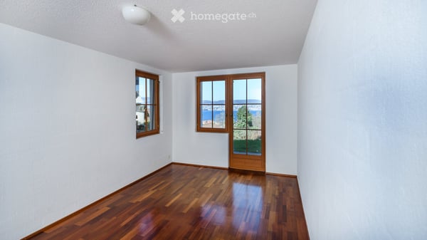 Grosszügige 3.5-Zimmer-Wohnung mit Garten und Seesicht in Wädenswil 8