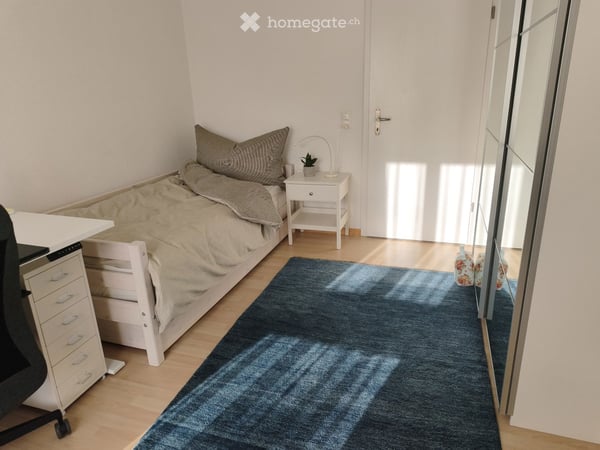 Privatzimmer mit eigener Dusche/WC, 28 Min bis ZH HB, inkl. Reinigung 2