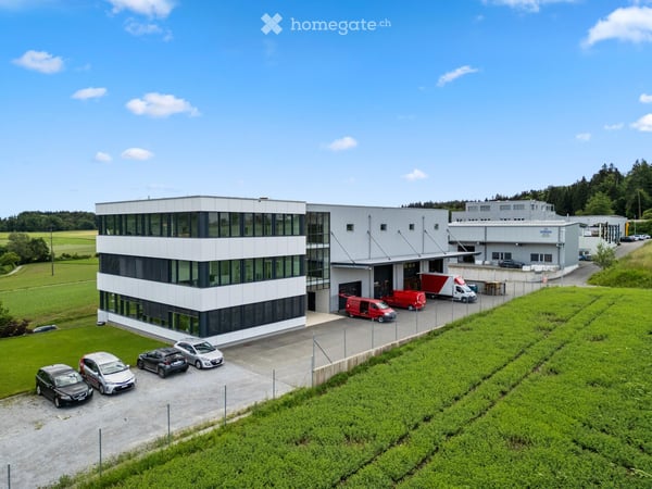 Alles unter einem Dach: Büro, Werkstatt und Parkierung flexibel kombinierbar 2
