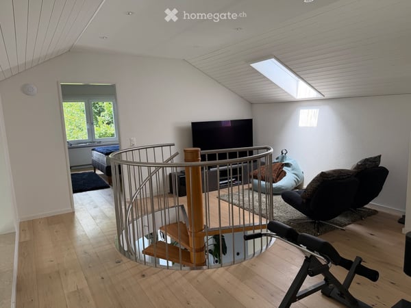 Attrative 4.5-Zimmer-Maisonette-Wohnung mit Seesicht in Küsnacht ZH 5