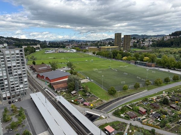 Helle 4.5 Zimmer Neubauwohnung im 18. Stock des PilatusTower mit Weitsicht Richtung Allmend Luzern 7