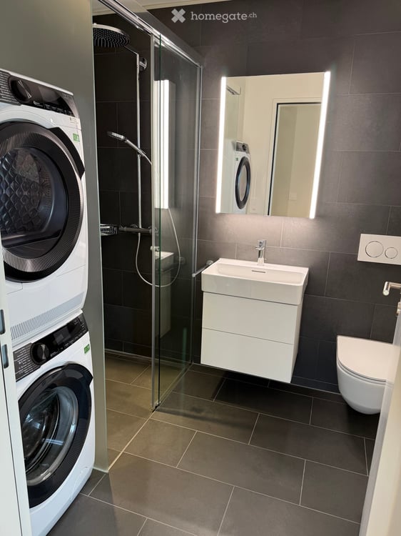 Helle 4.5 Zimmer Neubauwohnung im 18. Stock des PilatusTower mit Weitsicht Richtung Allmend Luzern 8