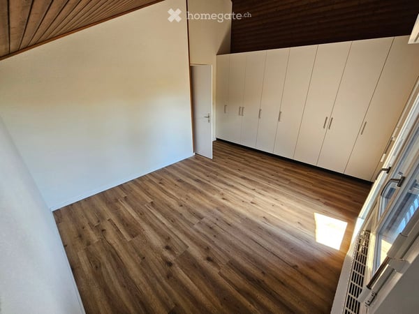Charmantes 6.5-Zimmer-Einfamilienhaus in Kirchlindach zu vermieten 7