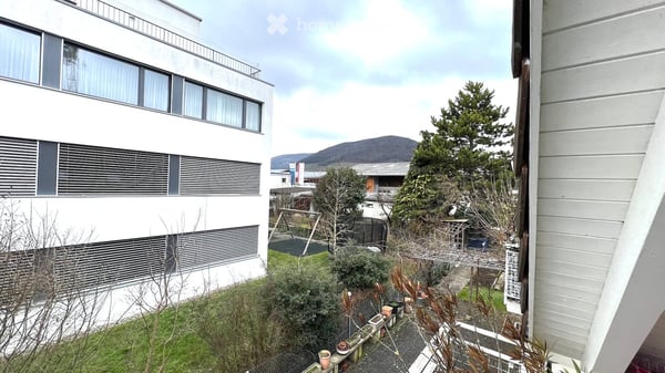 Attraktive 3.5-Zimmer-Maisonettewohnung an zentraler Lage in Beringen mit grossem Gartensitzplatz 26