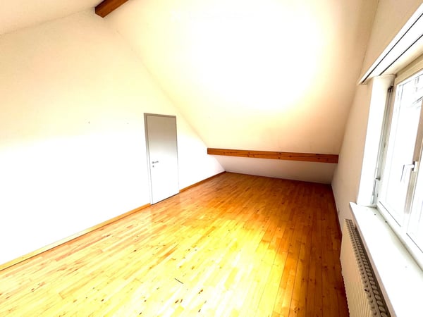 Attraktive 3.5-Zimmer-Maisonettewohnung an zentraler Lage in Beringen mit grossem Gartensitzplatz 7