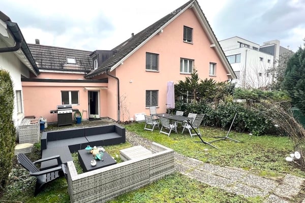 Attraktive 3.5-Zimmer-Maisonettewohnung an zentraler Lage in Beringen mit grossem Gartensitzplatz 18