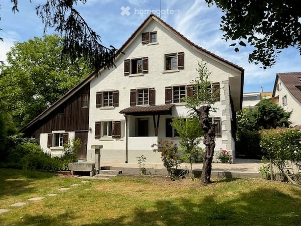 Individuell Wohnen in 6-Zimmer-Hausteil in ehemaligem Bauernhaus mit Gartenoase