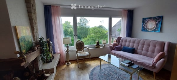 Geräumiges 7-Zimmer-Einfamilienhaus mit herrlicher Aussicht in Hinwil 4