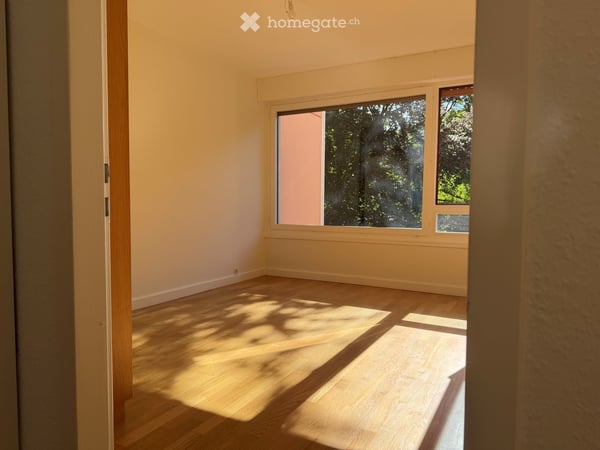 Spacieux appartement traversant de 5 pièces avec balcons à Genève – Route de Frontenex 3
