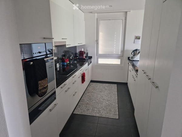 Helle 4.5-Zimmer-Wohnung mit Balkon in ruhiger Lage – Ottenbach 3