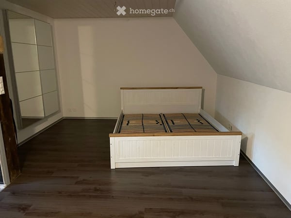 Charmante 3.5-Zimmer-Dachwohnung in Wynigen – Ruhige Lage mit viel Sonnenlicht 5