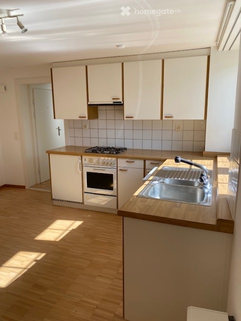 Charmante 2.5-Zimmer-Wohnung in Wädenswil – Altbau, gepflegt und ruhig gelegen 2