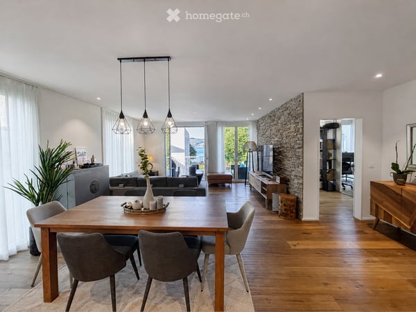 Exklusive 4.5-Zimmer-Wohnung mit direkter Seesicht in Männedorf