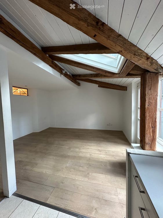 Charmante 3.5-Zimmer-Altbauwohnung im historischen Maienfeld 5