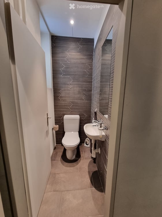 Attraktives Einzelbüro am Kreuzplatz – ideal für erweiterte Immobilienbranche 4