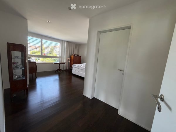 Exklusive 4.5-Zimmer-Wohnung am See mit wunderbarer Seesicht 5