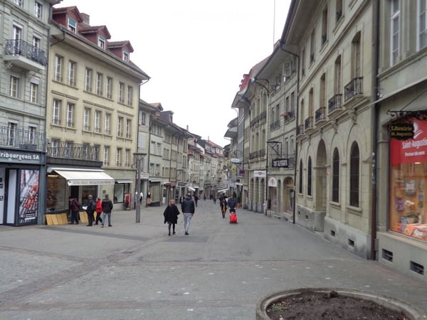 Bien immobilier commercial à vendre – Rue de Lausanne, Fribourg 1