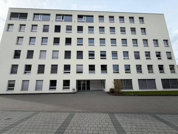 Ihr neuer Bürostandort direkt an der Stadtgrenze Zug 10