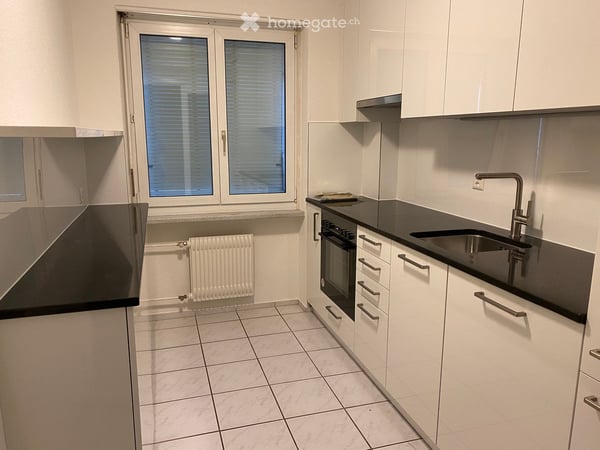 Helle 4.5-Zimmer-Wohnung mit Balkon in Glattbrugg 11