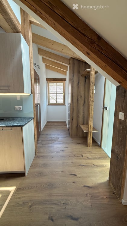 Erstbezug!         Charmante 3.5-Zimmer-Dachwohnung mit Galerie & Lift in Benken ZH 7