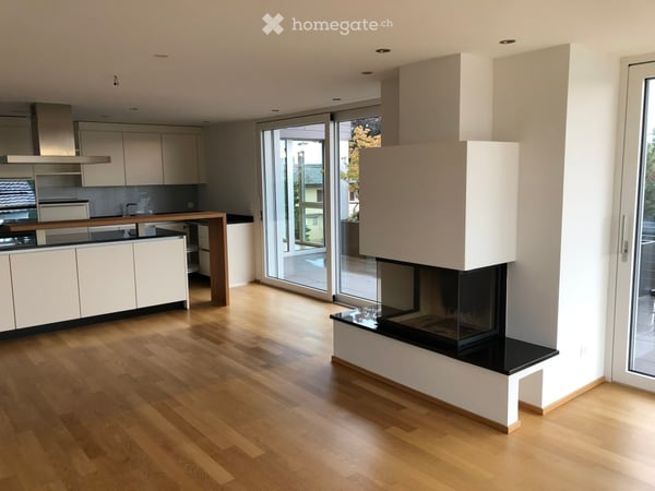 Wunderschöne Attika-Wohnung in Bestlage am See in Pfäffikon 12