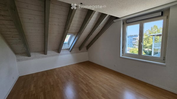 Charmante 4.5-Zimmer-Maisonette-Wohnung in Effretikon 5