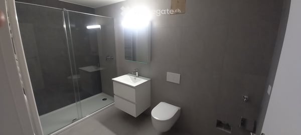 Duplex 4.5 pièces lumineux avec balcon à Cortaillod 6