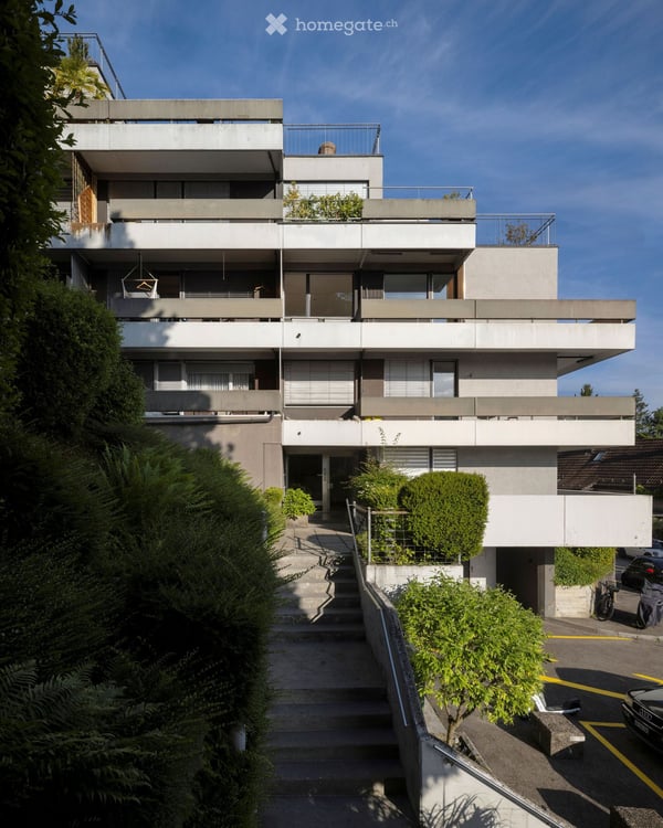 Charmante 2.5-Zimmer-Wohnung mit Stadtblick in Zürich-Albisrieden 17
