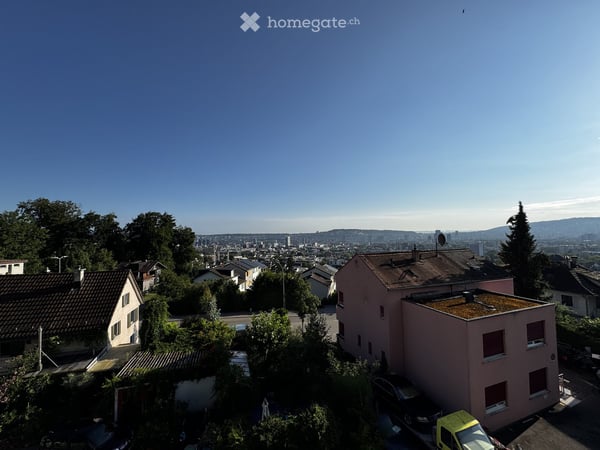 Charmante 2.5-Zimmer-Wohnung mit Stadtblick in Zürich-Albisrieden 16