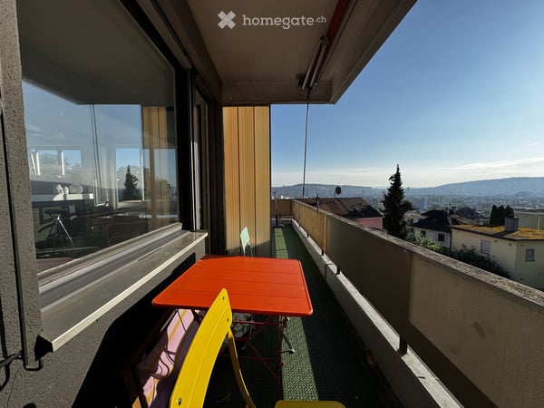 Charmante 2.5-Zimmer-Wohnung mit Stadtblick in Zürich-Albisrieden 15