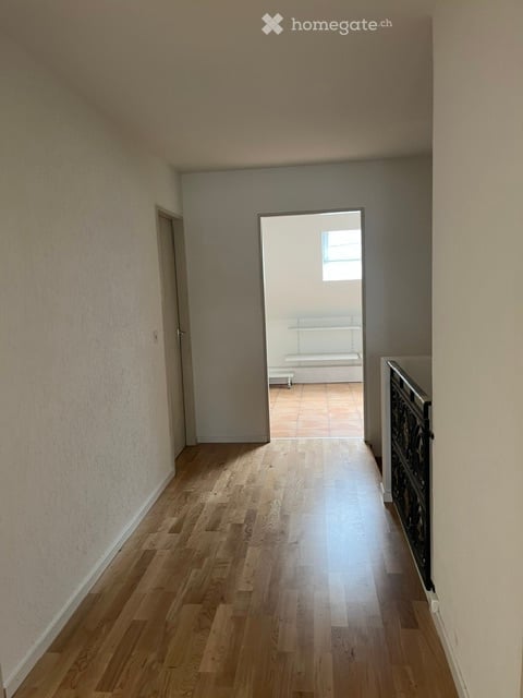 Helle 6-Zimmer-Maisonette-Wohnung an der Hardstrasse in Basel mit Liftzugang 16