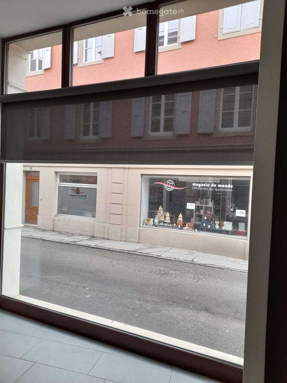 Bureau à louer au rez-de-chaussée – Porrentruy, Rue Joseph-Trouillat 3