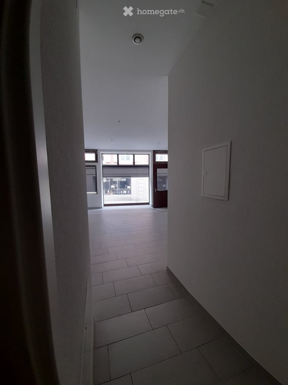 Bureau à louer au rez-de-chaussée – Porrentruy, Rue Joseph-Trouillat 5