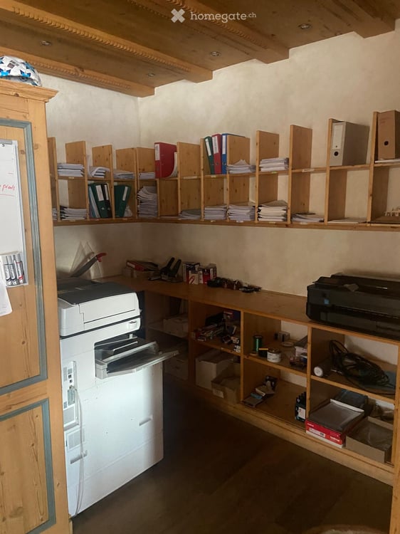 Bureaux lumineux de 160 m² à Crans-Montana – Accessibles et bien situés 6
