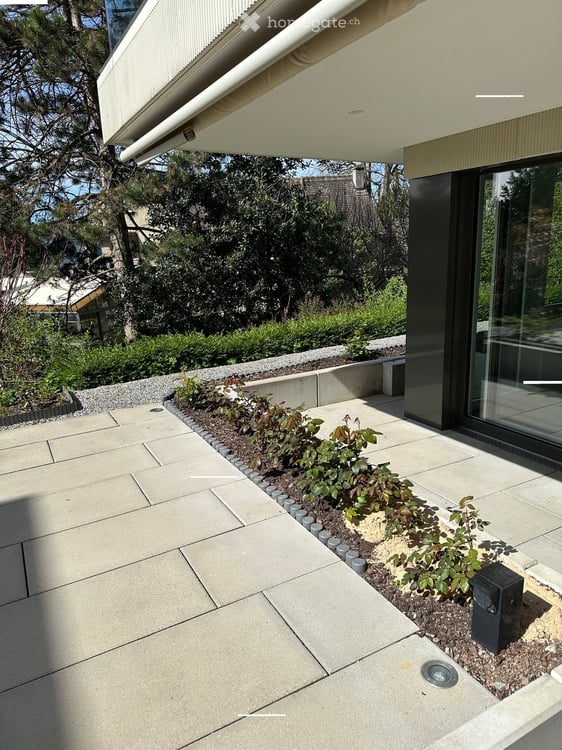 Moderne 2.5-Zimmer-Wohnung mit Balkon und Sauna an ruhiger Lage in Zürich 8044 16
