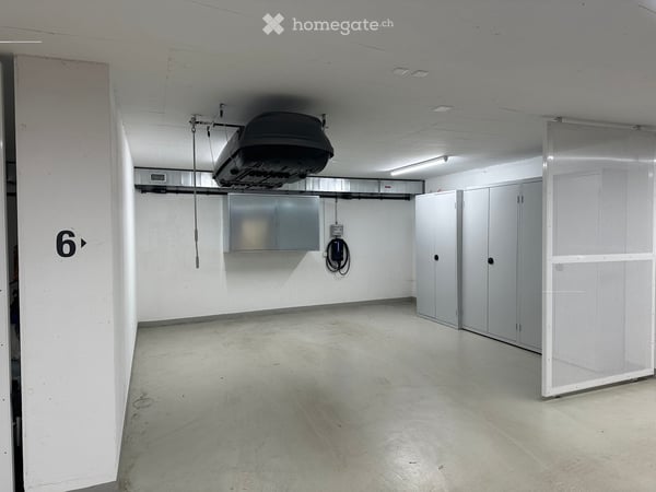 Moderne 2.5-Zimmer-Wohnung mit Balkon und Sauna an ruhiger Lage in Zürich 8044 20