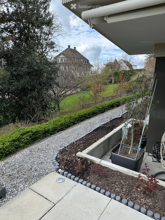 Moderne 2.5-Zimmer-Wohnung mit Balkon und Sauna an ruhiger Lage in Zürich 8044 18
