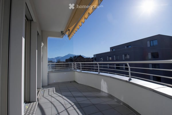 Wunderschöne 6.5-Zimmer-Maisonette-Dachwohnung mit Bergblick in Cham 11
