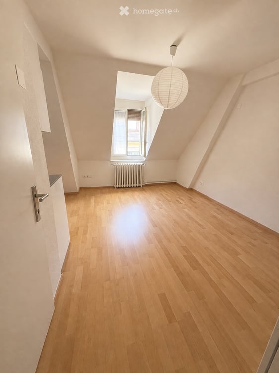 Stilvolles 1.5-Zimmer-Studio an zentraler Lage im Kreis 6 3