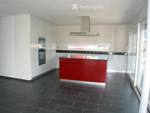 Wohntraum: Moderne, exklusive 4.5-Zimmer-Wohnung mit Terrasse und Balkon im Eigentumsstandard 3