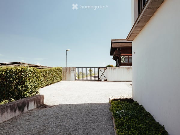 Traumhaftes Anwesen mit Seepanorama und absoluter Privatsphäre 11