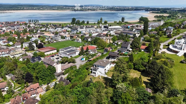 Traumhaftes Anwesen mit Seepanorama und absoluter Privatsphäre 15