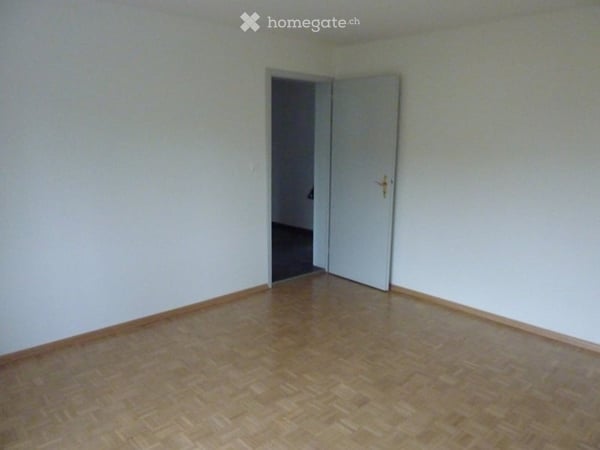 3-5-Zimmer-Wohnung an zentraler Lage in Reinach zu vermieten 15