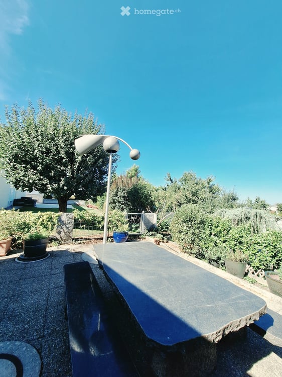 Hausteil mit Garten und Blick ins Grüne 25