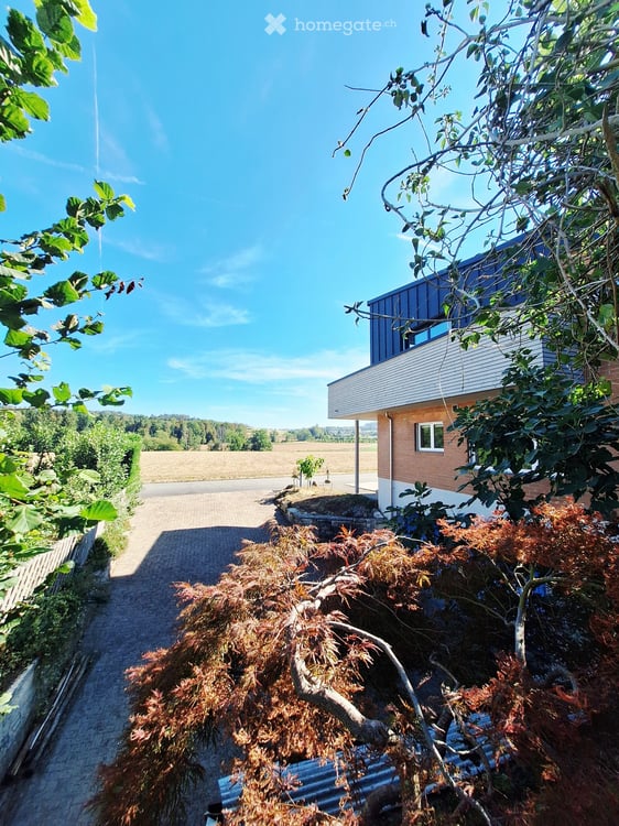 Hausteil mit Garten und Blick ins Grüne 26