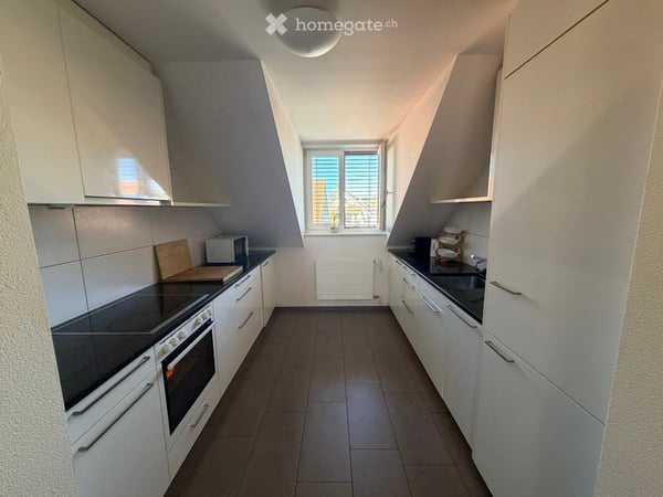 Grosszügige 4.5-Zimmer-Dachwohnung an der Technikumstrasse in Winterthur 2